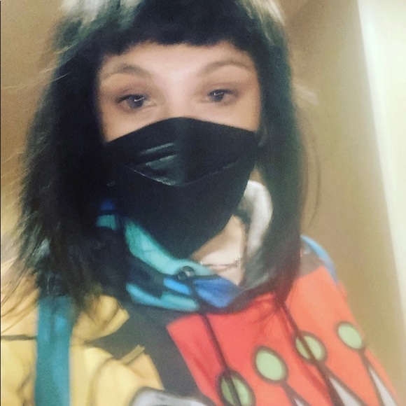 Meet your Posher, Sarah - Picture 3 of 16